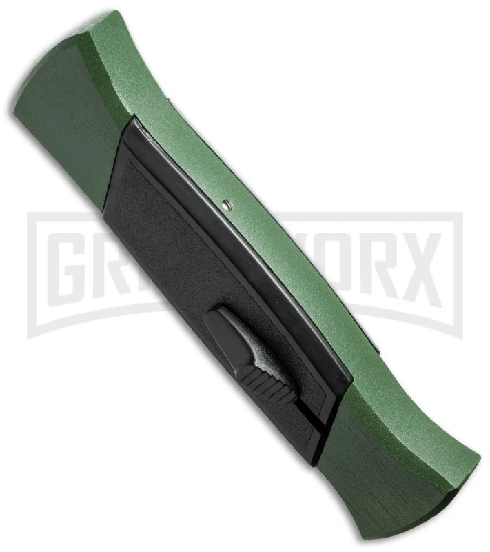 AKC 777 Blackfinger Green/Black OTF Automatic Knife - Flat Grind Satin Plain AKC 777 Blackfinger Green/Black OTF Automatic Knife - Flat Grind Satin Plain -Knivesand Tools Shop akc 777 green satin flat side cm large